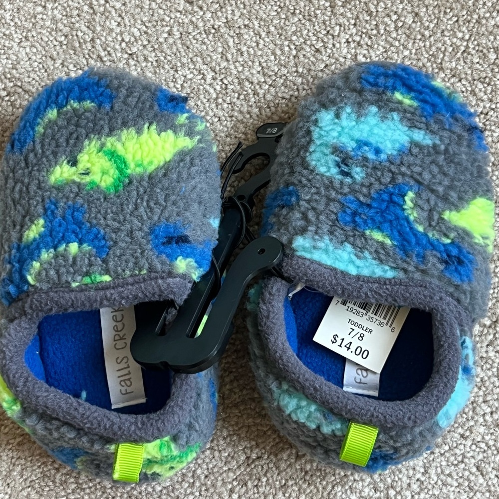 NWT Sz 7/8 Falls Creek toddler boys Dinosaur Slippers  Gray with green + Blue